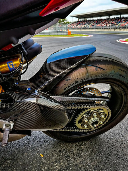 Carbon Fiber Rear Swingarm Cover Protector for Ducati Panigale V4 V4S V4SP (2018-2024) & Streetfighter V4 V4S V4SP (2020-2024) - 2x2 Twill Glossy