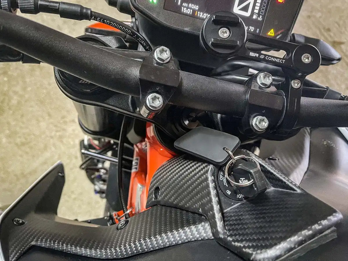 Carbon Fiber Fuel Tank Gas Cap Cover for KTM 790  890 Duke R GP 2018-2025 2x2 Twill Glossy